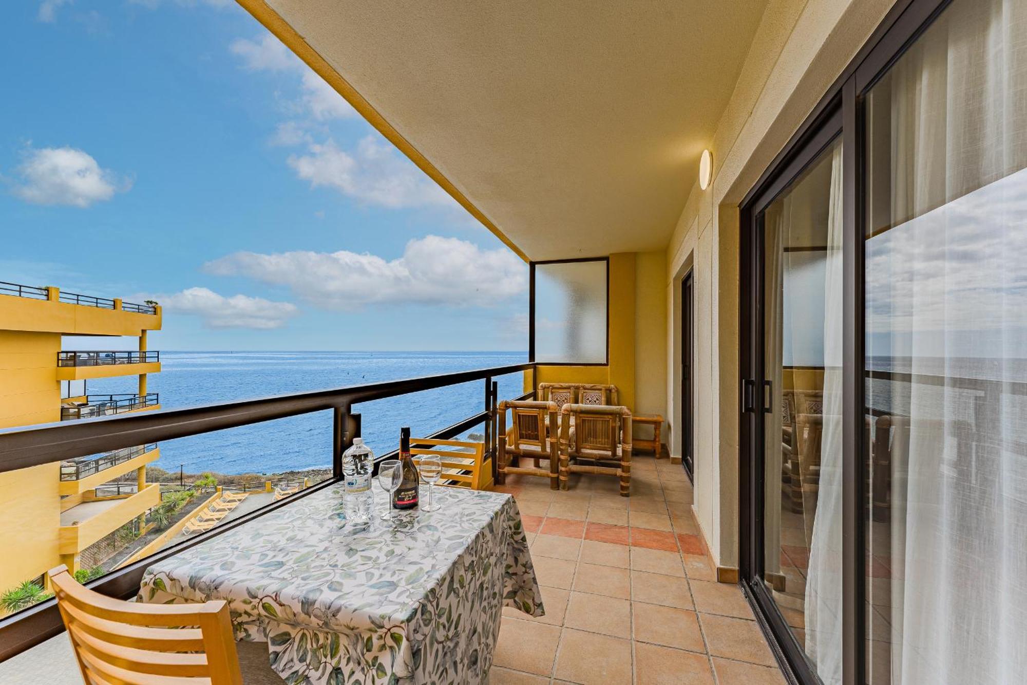 Edificio Agua Marina Panoramic View Apartments On First Line San Miguel de Abona Exterior photo